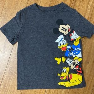 COPY - Old navy tee, 2t. Disney characters